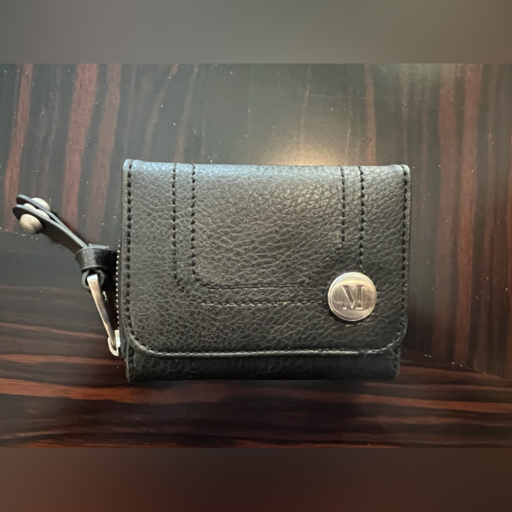Mango wallet